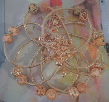 Load image into Gallery viewer, Smell The Rosey Goldies👃🌹
