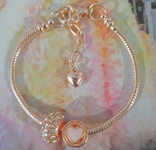 Load image into Gallery viewer, Smell The Rosey Goldies👃🌹
